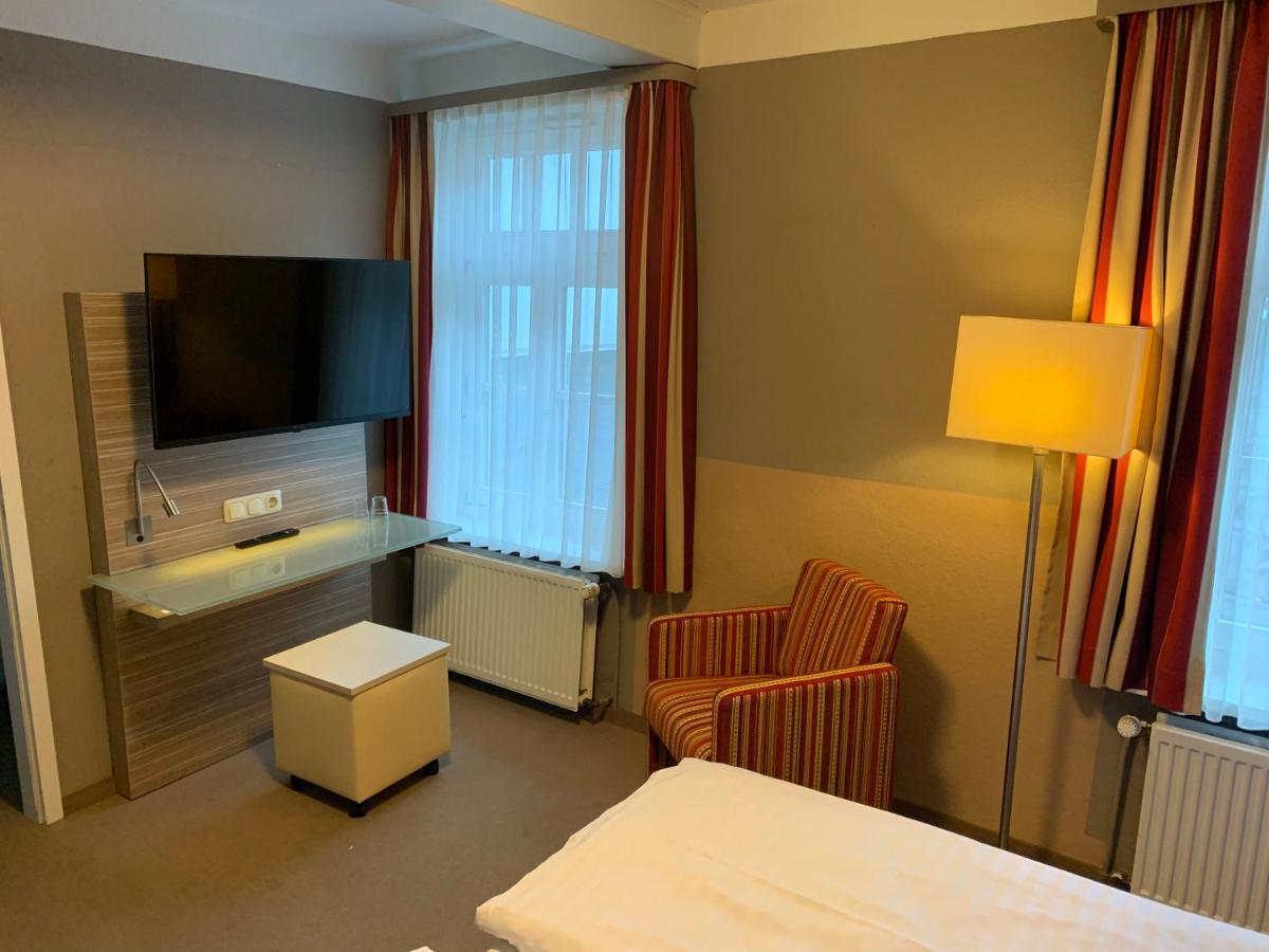 Hotel Goldene Krone Гослар Екстер'єр фото